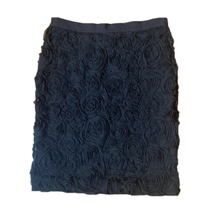 𝅺🌷 Banana Republic🌷 Beautiful Black 3D Rose Pattern Skirt